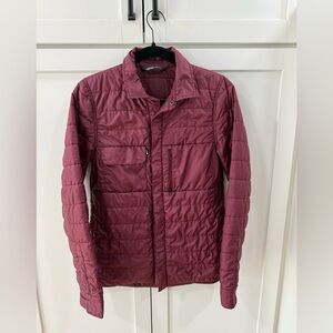 The North Face Women's Who is this Jacket maroon/burgundy small
